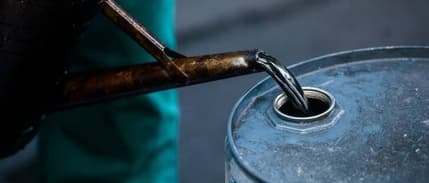 Petrol kazançlarını geri verdi: Siyah altın dünya piyasaları için neden önemli?