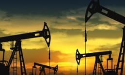 Petrol Son Üç Yılın En Yüksek Düzeyinde