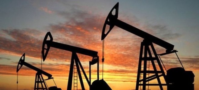 Petrolde artış ticari gerilimlerle sınırlandı