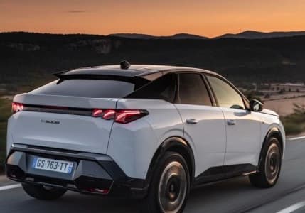 Peugeot, yeni 3008 ve E-3008'in Türkiye satış fiyatını açıkladı