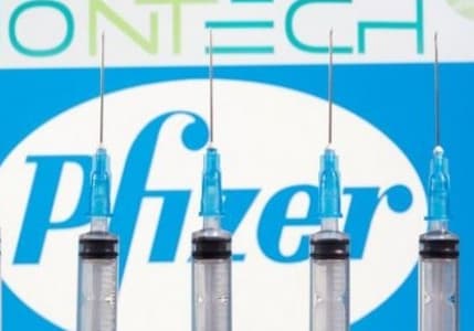 Pfizer, Kovid-19 aşısından 2021'de yaklaşık 15 milyar dolar gelir bekliyor