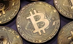 Piyasadaki dalgalanmalarla Bitcoin düştü