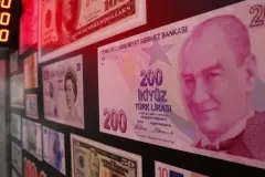 Piyasanın yıl sonu dolar ve enflasyon tahmini yükseldi