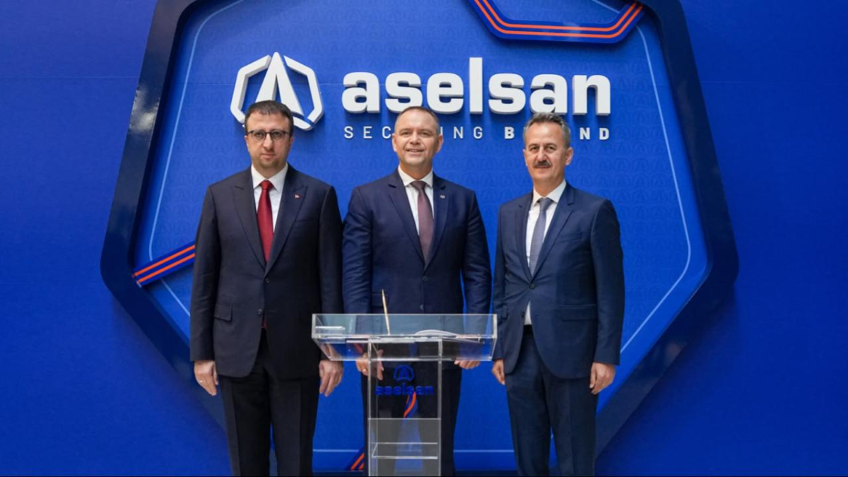 Polonya Cumhurbaşkanı Navrocki’den ASELSAN'a ziyaret