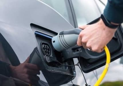 Bataryalı elektrikli araç satışları küresel çapta %70, Türkiye'de ise %172 arttı