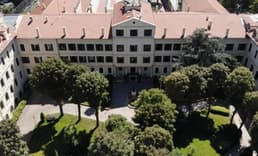 Fransız liselerine 21,3 milyon liralık ceza