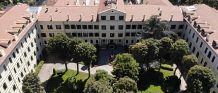 Fransız liselerine 21,3 milyon liralık ceza