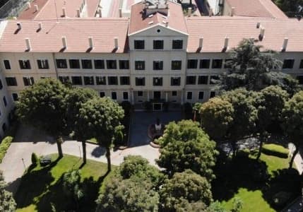 Fransız liselerine 21,3 milyon liralık ceza