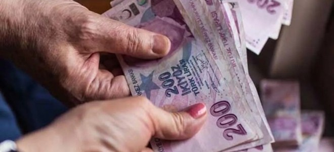Resmi Gazete’de yayımlandı: Bankaların emekli aylıklarına bloke koymasının önü açıldı
