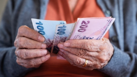 Resmi Gazete'de yayımlandı: En düşük emekli aylığı 23 bin 552 lira oldu