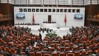 Resmi Gazete'de yayımlandı: TBMM'nin yaz tatili ertelendi