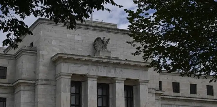 Reuters anketi: Fed’in yıl sonuna kadar faizi sabit tutması bekleniyor