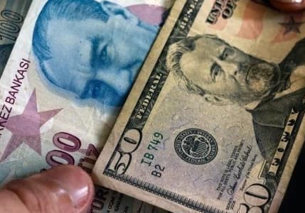 Reuters anketinde dolar tahmini: 2024'te kaç lira olacak?