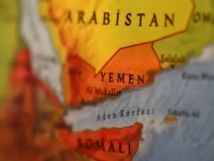 Husiler, Suudi Arabistan'a karşı deniz ablukası başlattı
