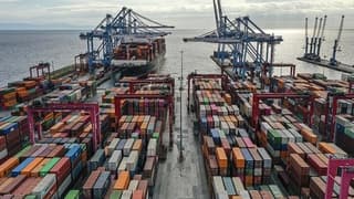 Reuters: Türk ihracatçılar yasağı aşmanın yolunu arıyor