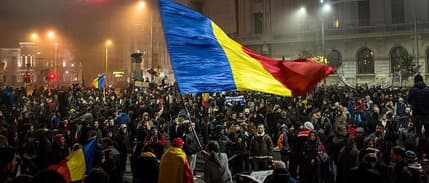 Romanya hükümeti bütçe açığını kapatmak için kamu kadrolarında kesintiye gidiyor