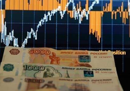 Rus ekonomisi nisanda yüzde 3 küçüldü