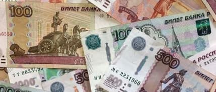 Rus rublesinde değer kaybı yüzde 20'yi aştı
