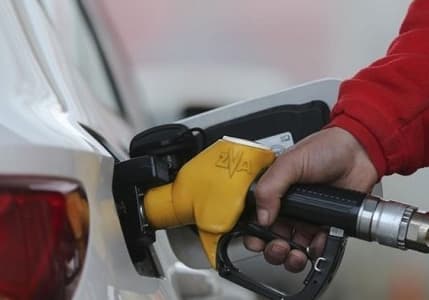 Rusya benzin ihracatına verilen iznin süresini uzattı