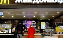 Rusya'da McDonald's'ın kapanma kararı üzüntüyle karşılandı, hamburgerler karaborsaya düştü
