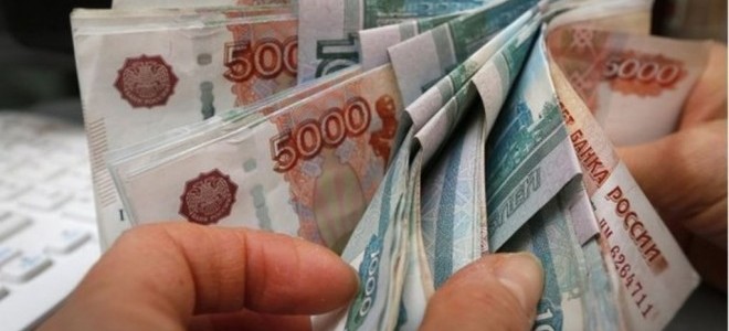 Rusya'da yıl sonu enflasyon tahmini yüzde 7,4'e yükseltildi