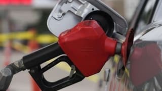 Rusya'dan yakıt fiyatlarının kontrol altında tutulması talimatı