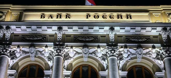 Rusya Merkez Bankası döviz satışlarını askıya aldı