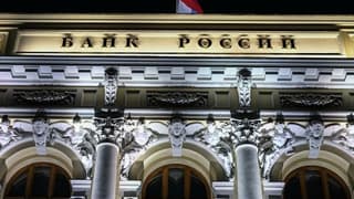 Rusya Merkez Bankası döviz satışlarını askıya aldı