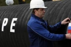 Rusya'nın petrol ve doğal gaz gelirleri yarı yarıya azaldı