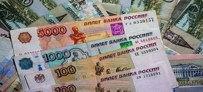 Rusya'nın rezervleri haziranda 13,1 trilyon rubleye yükseldi