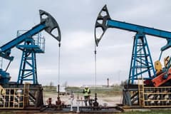 Rusya petrolde iskontoyu kaldırdı, primli satışa başladı