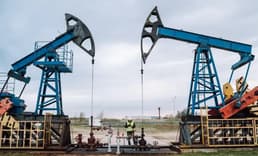 Rusya petrolde iskontoyu kaldırdı, primli satışa başladı