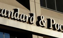 S&P Arjantin'in kredi notunu "B-"ye düşürdü