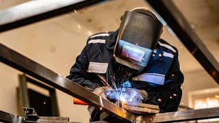 S&P Global şubat ayı PMI verilerini açıkladı