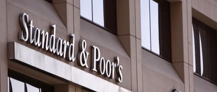 S&P, İsrail'in kredi notunu düşürdü