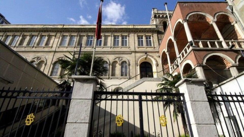 Saint Benoit Fransız Lisesi'ne 5,5 milyon TL'lik Rekabet cezası