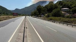 Sakarya’da D-650 kara yolu trafiğe kapatıldı