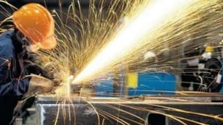 Sanayi üretimi Nisan ayında düşüş gösterdi