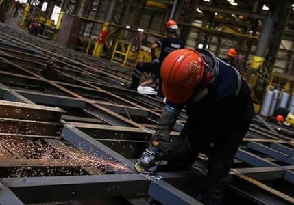 Sanayi üretimi ocakta beklentileri aştı 