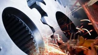 Sanayici Fırtınadan Çıkmayı Bekliyor