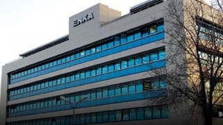 Şarık Tara Yaşamını Yitirdi