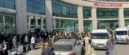 Sarp Sınır Kapısı’nda bayram hareketliliği: Rekor yolcu geçişi gerçekleşti