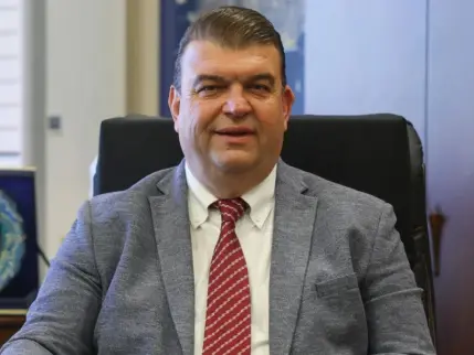 Seferihisar Belediye Başkanı İsmail Yetişkin görevden uzaklaştırıldı