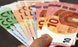 Serbest piyasada döviz açılış fiyatları