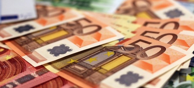 Serbest piyasada döviz açılış fiyatları