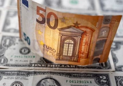 Serbest piyasada döviz açılış fiyatları