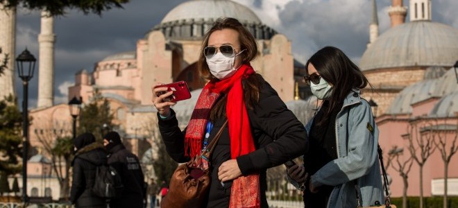 Seyahat için Kovid-19'un etkili olduğu 3 ayda 3,5 milyar lira harcandı