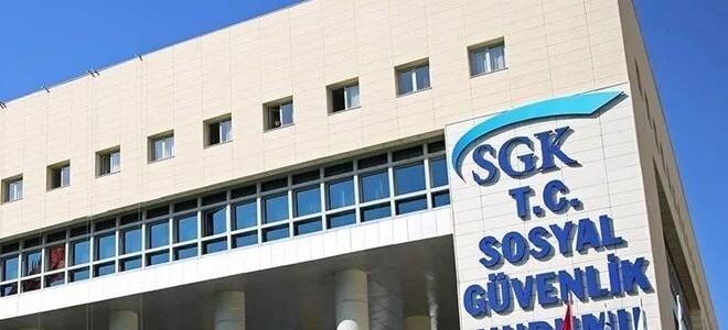 SGK, EYT'lileri erken başvuru konusunda uyardı
