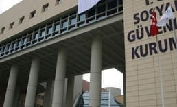 SGK ile 3 banka arasında, emekli olabilecek sigortalılara yönelik "kredi iş birliği protokolü" imzalandı