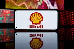 Shell savaş döneminde kârını yükseltti